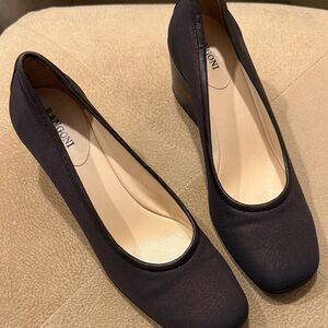 rangoni size 6 .wood heel bronze metallic shoes